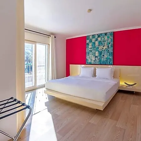 Toka & Club Hotel 3*